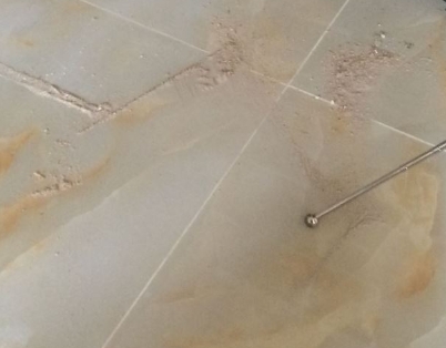 鹤岗瓷砖空鼓维修公司分享粘合剂选择不当在瓷砖铺贴过程中可能导致以下问题